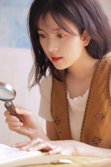 商务旅行戴绿帽子
